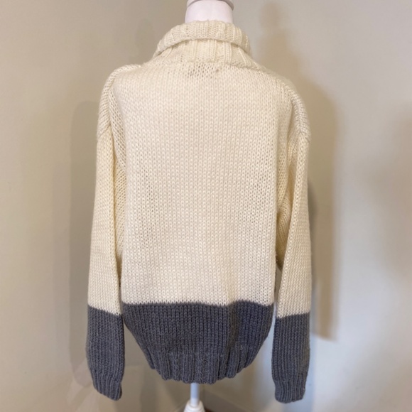 Vintage Cowichan-Style Hand-Knit Cardigan – Women’s M – Grey & Cream - Picture 4 of 9